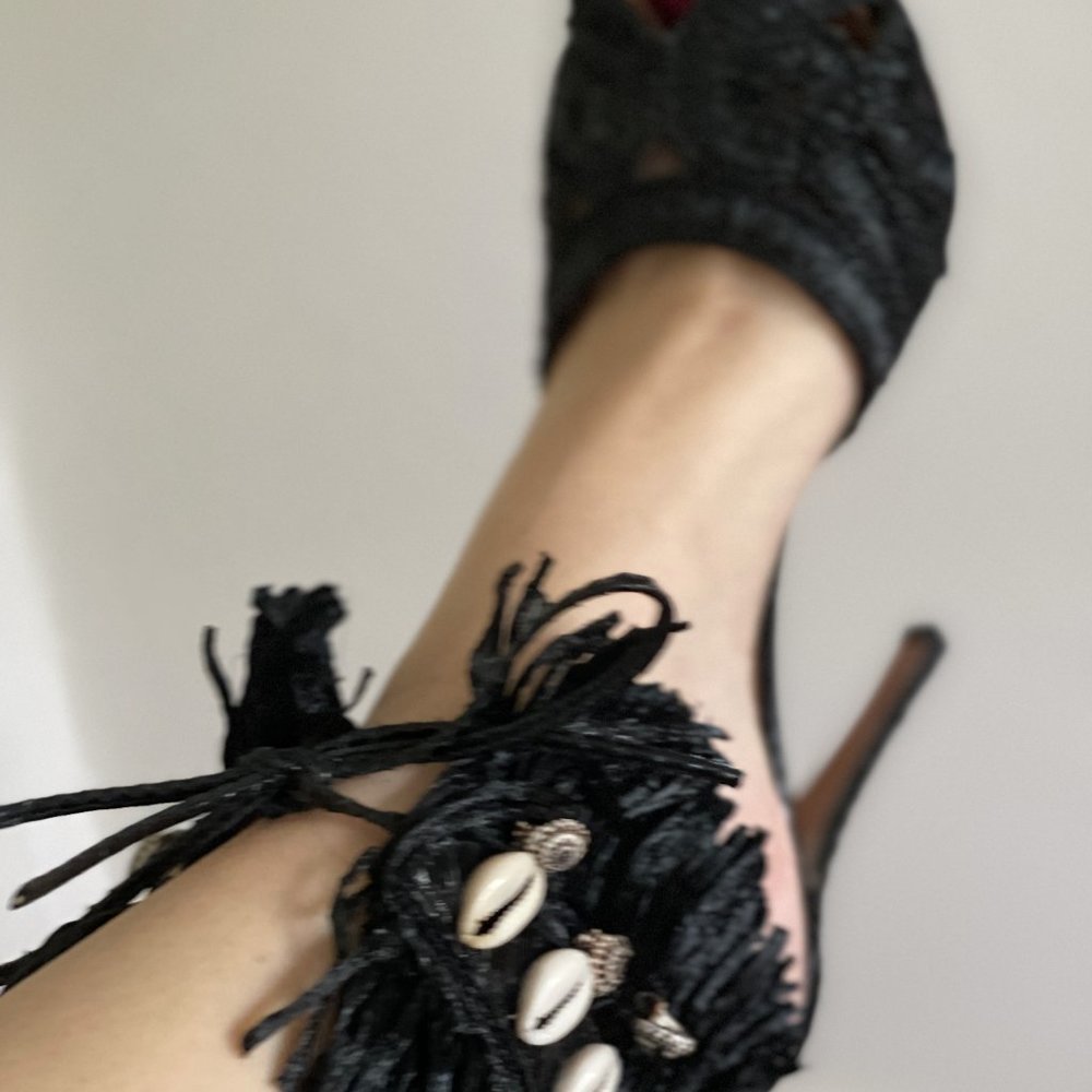 Azzedine Alaia Stilletos black with beads, fringe, woven straw, python leather 8 - Picture 10 of 11